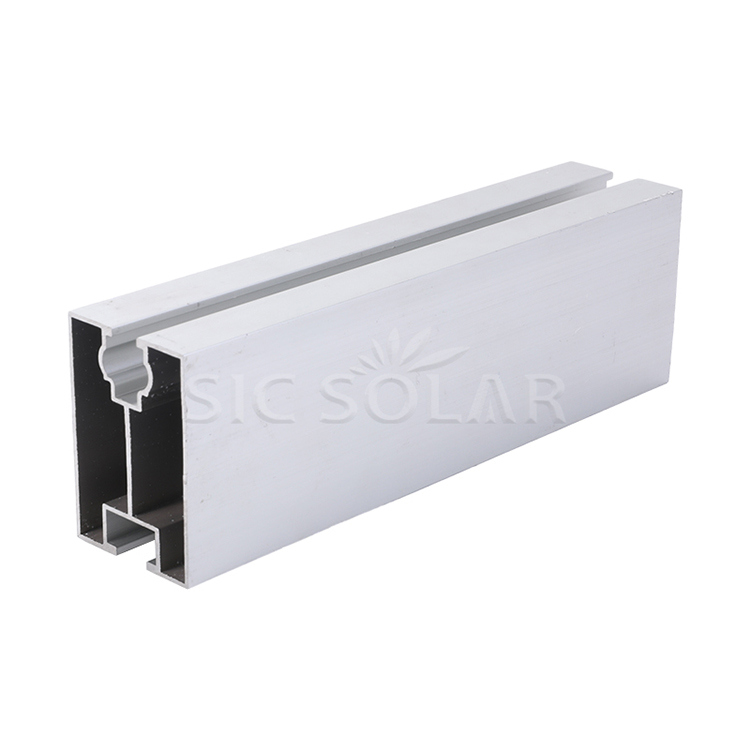 Solpanel tagbeslag